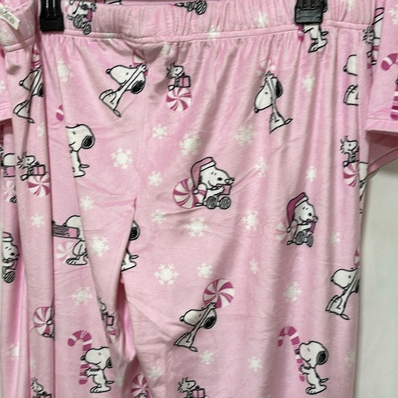 NWT MUNKI MUNKI PINK SNOOPY CHRISTMAS PAJAMAS CANDY CANES & PEPPERMINTS - Picture 8 of 9